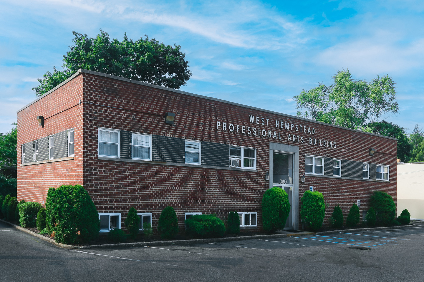 380 Hempstead Ave